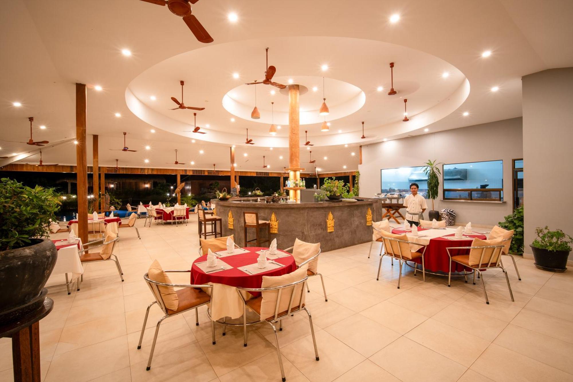 Authentic Khmer Village Resort Siem Reap Exterior foto