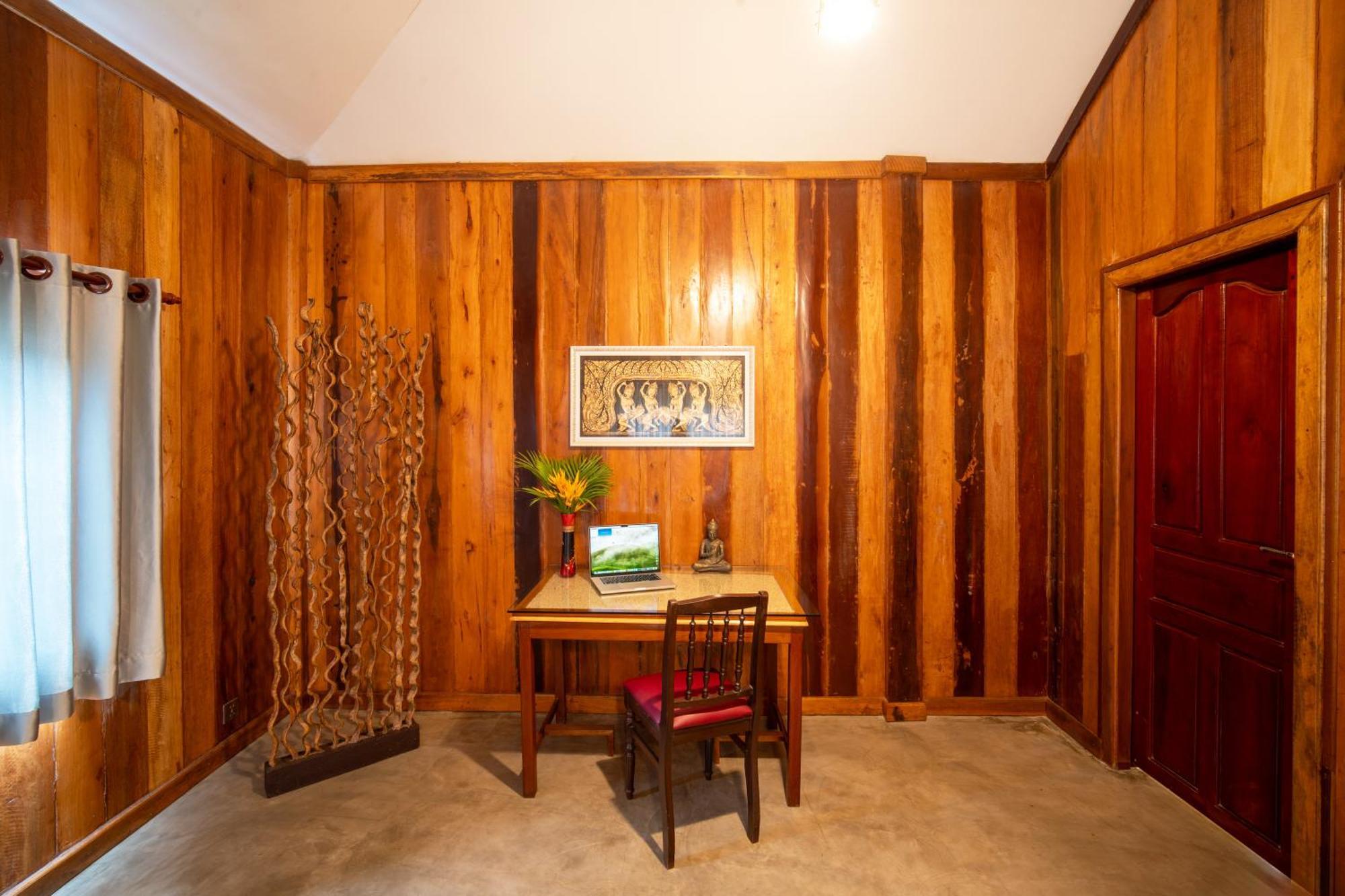 Authentic Khmer Village Resort Siem Reap Exterior foto