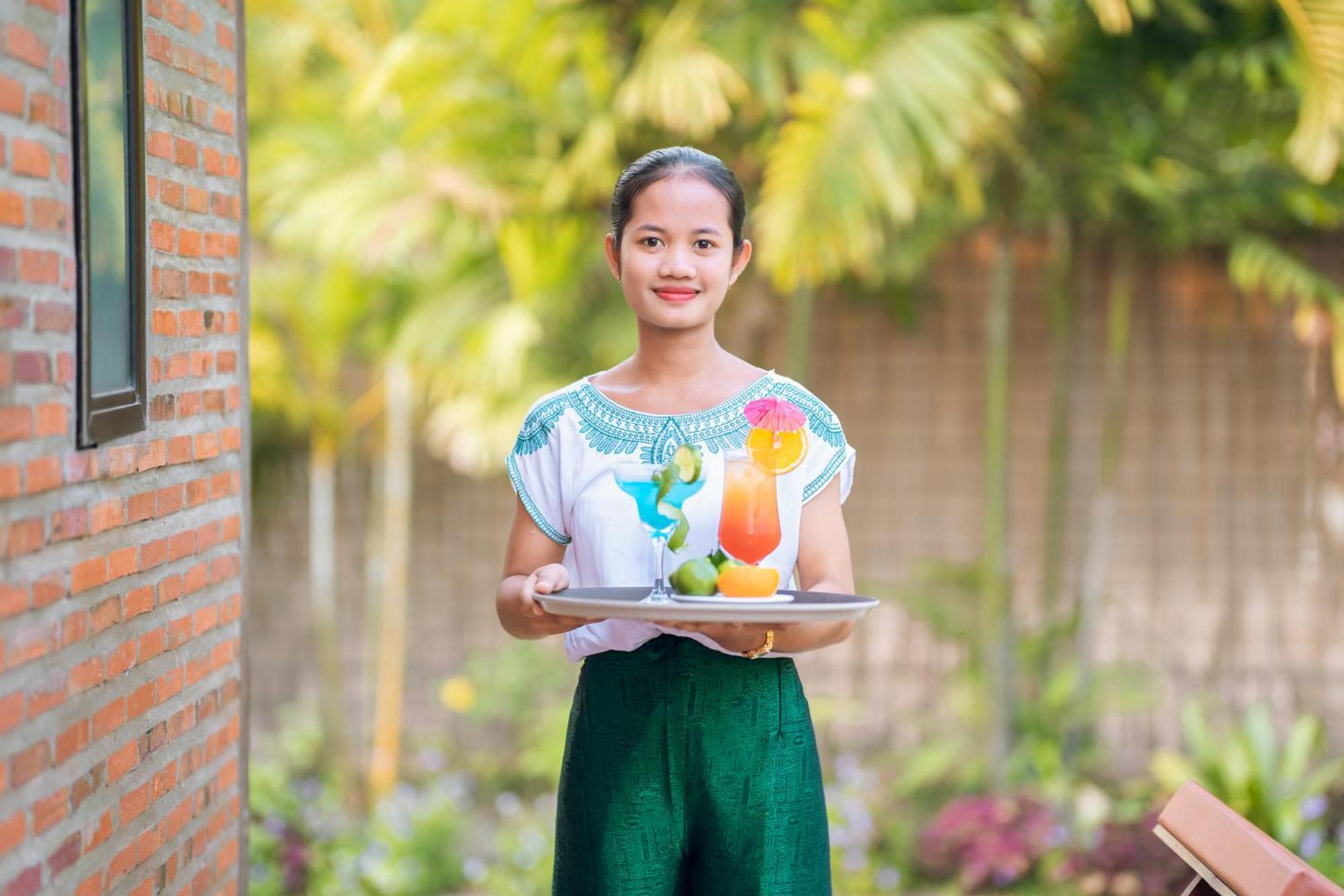 Authentic Khmer Village Resort Siem Reap Exterior foto
