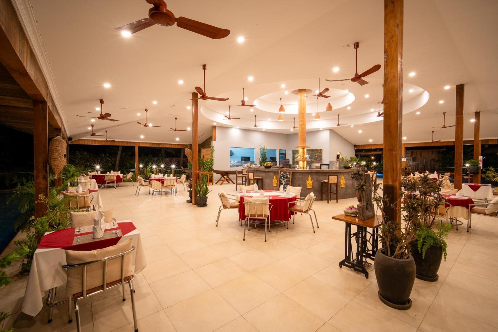 Authentic Khmer Village Resort Siem Reap Exterior foto