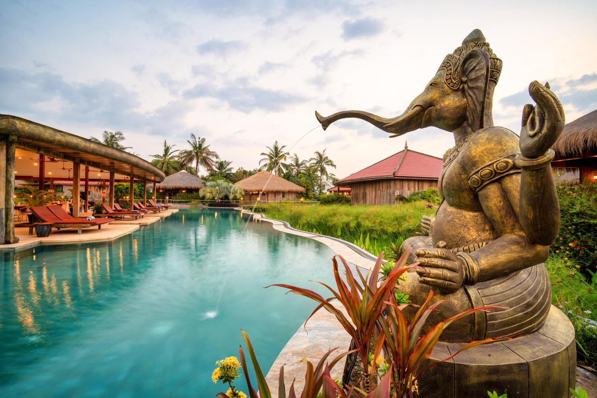 Authentic Khmer Village Resort Siem Reap Exterior foto