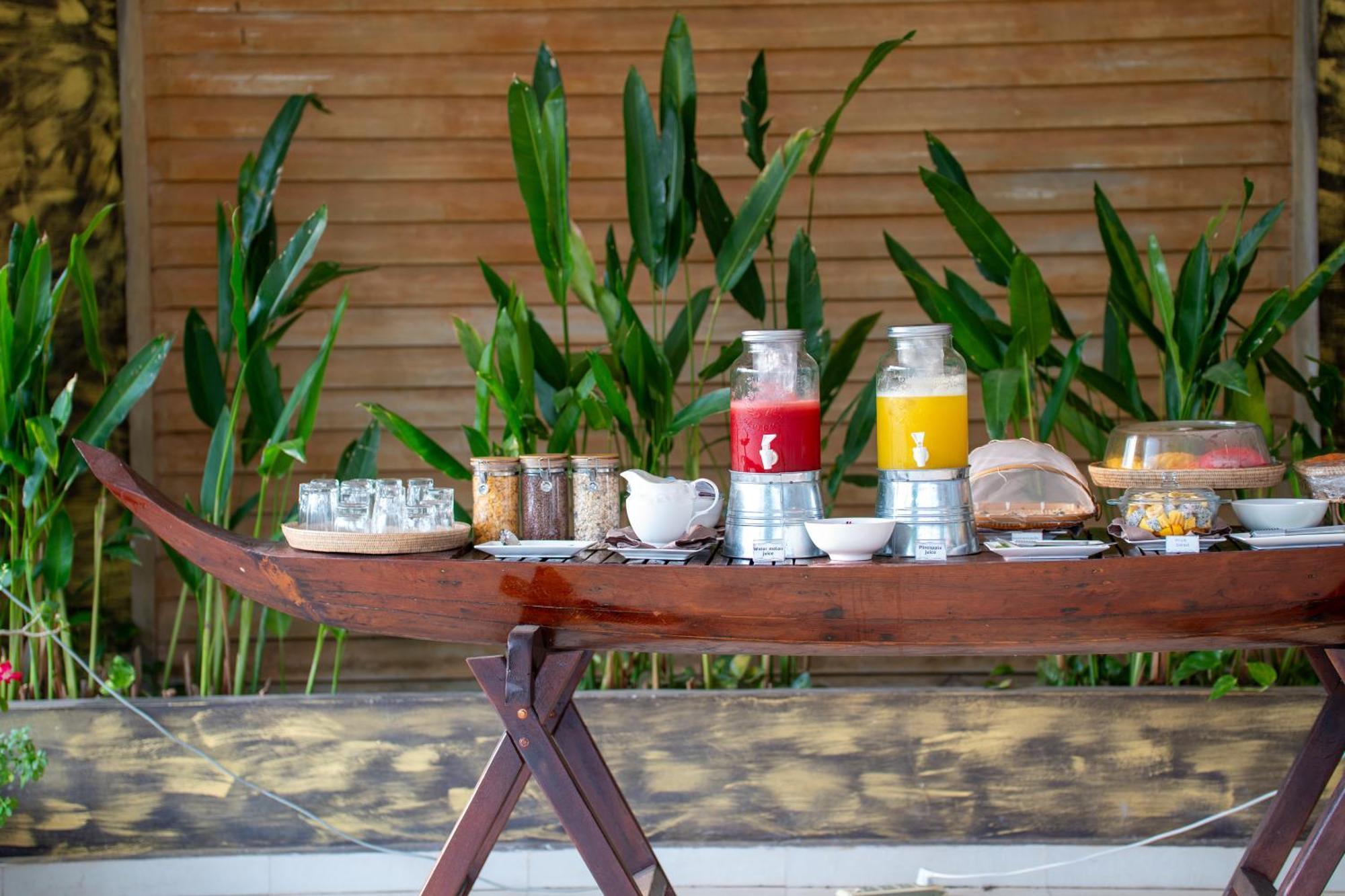 Authentic Khmer Village Resort Siem Reap Exterior foto