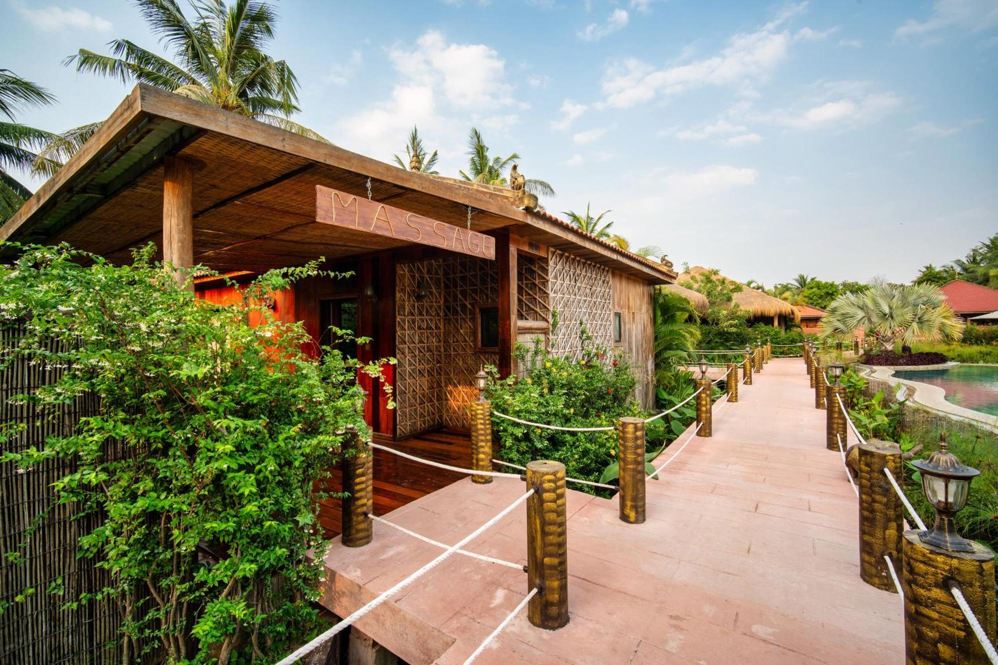 Authentic Khmer Village Resort Siem Reap Exterior foto