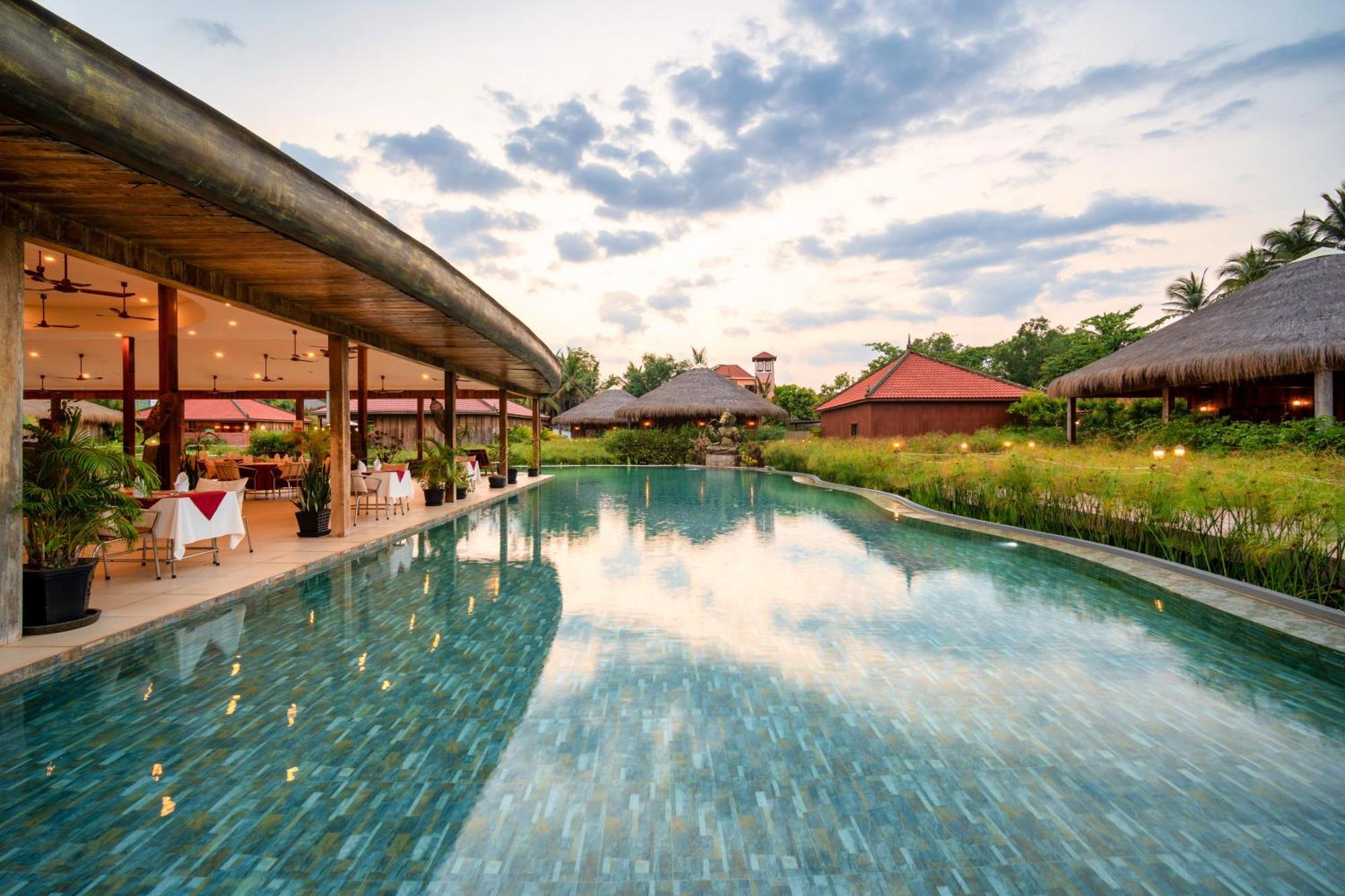Authentic Khmer Village Resort Siem Reap Exterior foto